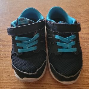 Boys Nike sneaker 8c